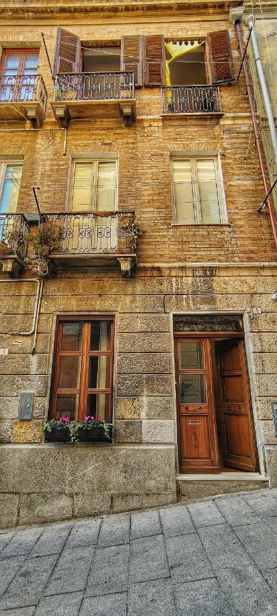 Almari Panzió Cagliari Kültér fotó