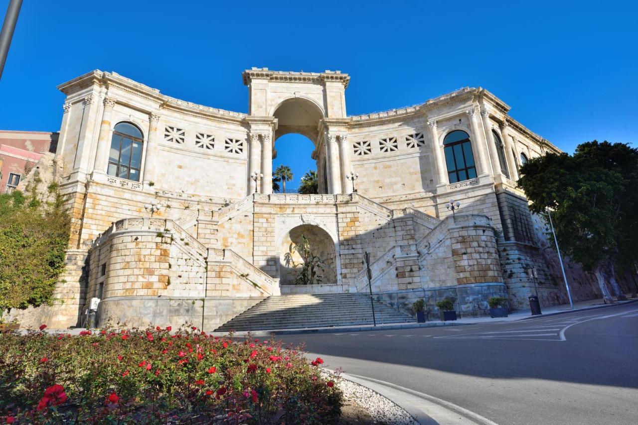 Almari Panzió Cagliari Kültér fotó